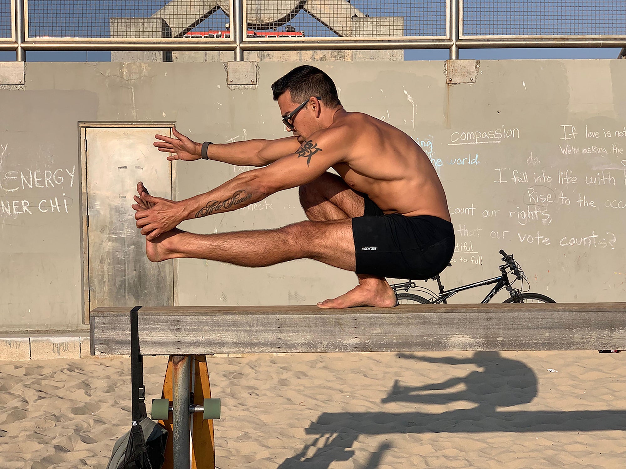 Photo of Dustin Brown on balance beam